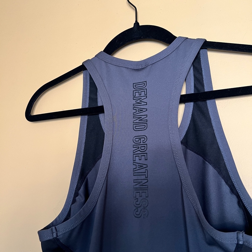 A7 LUNO WOMEN'S SINGLET - SHADOW STONE GRAY (M) - Picture 7 of 8